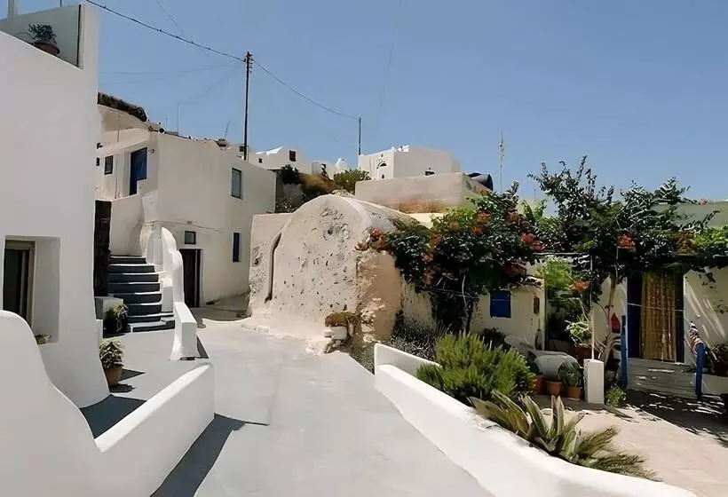 Majatalo Arvanitis Cave Village