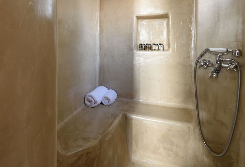 Pension Arvanitis Cave Village