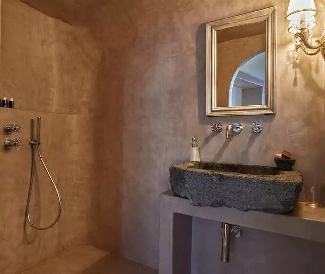 Majatalo Arvanitis Cave Village