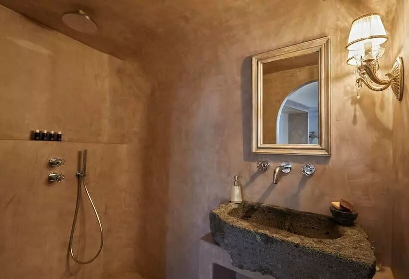 Majatalo Arvanitis Cave Village