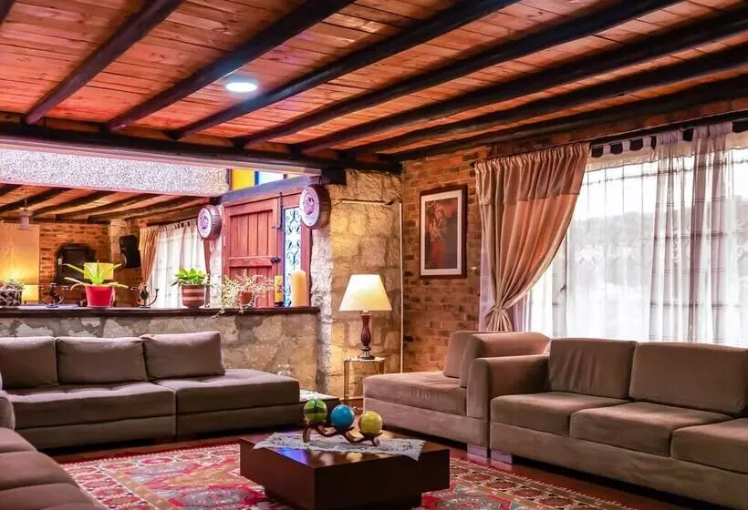 ペンション Brisas De San Roque By Rotamundos