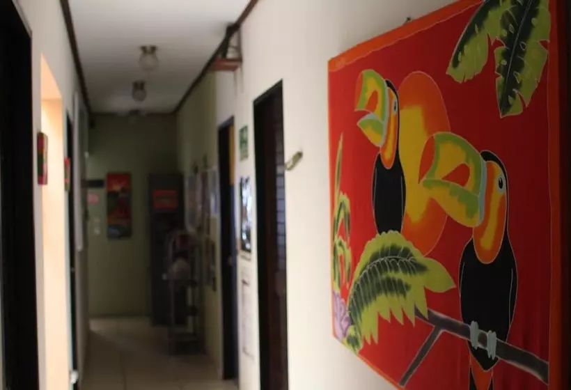 Majatalo Casa De Lis Hotel & Tourist Information Centre