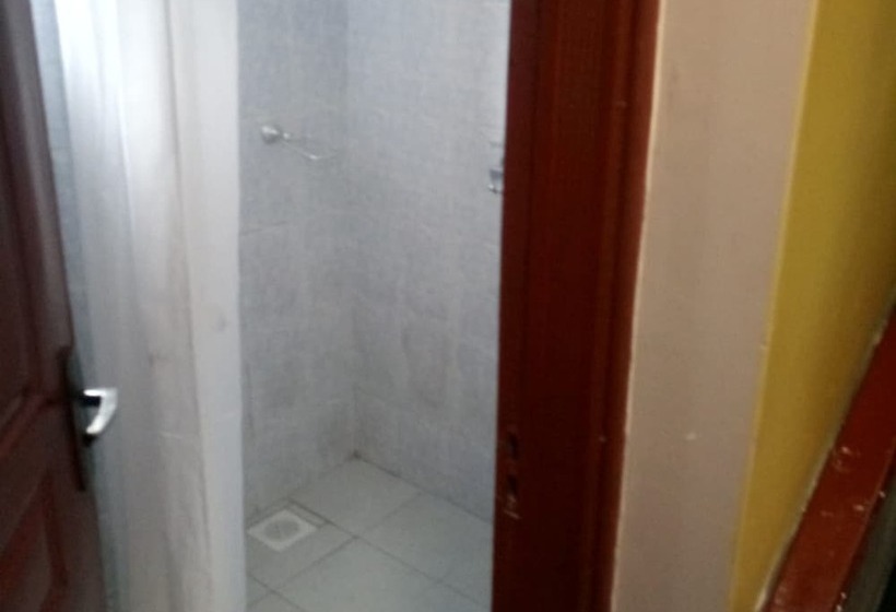 پانسیون High End Guest House