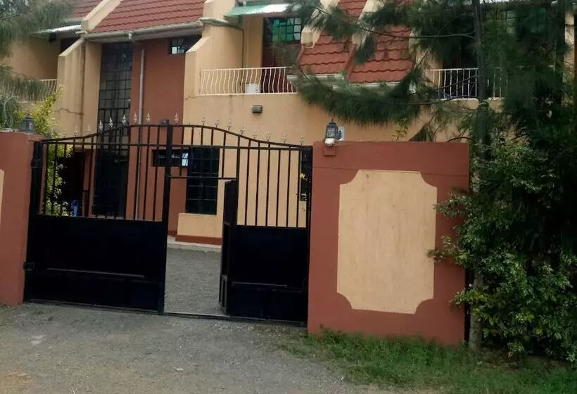 پانسیون High End Guest House