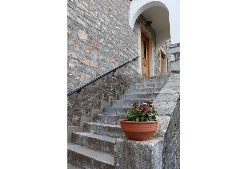 펜션 Maleatis Apollo Guesthouse