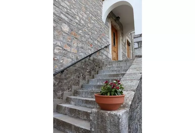 ペンション Maleatis Apollo Guesthouse