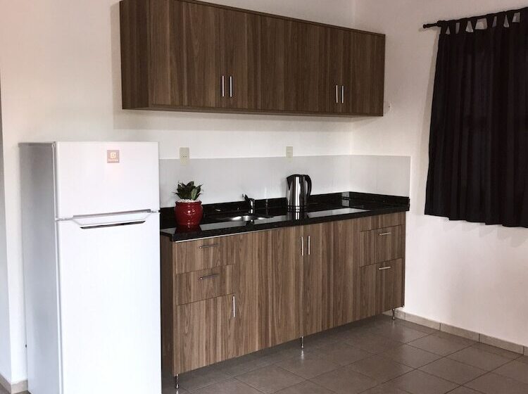 پانسیون Puesta Del Sol