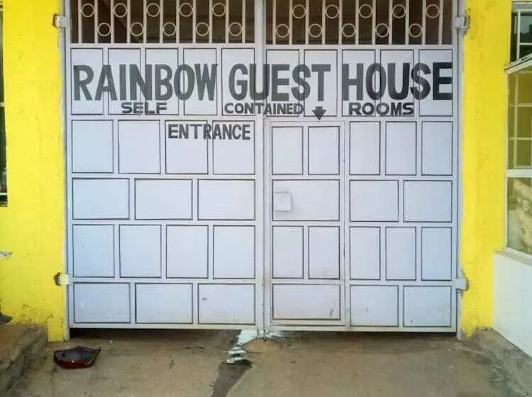 پانسیون Rainbow Guest House