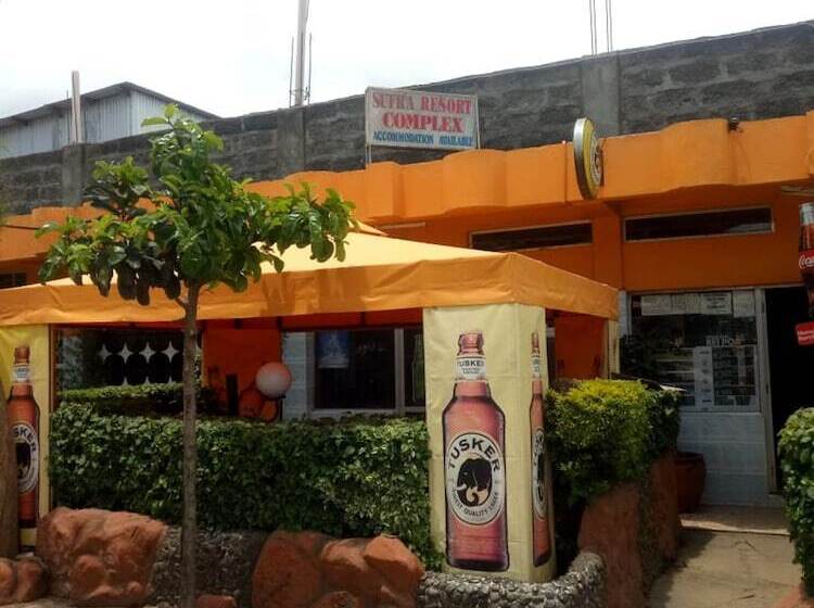 پانسیون Sufra Resort Complex