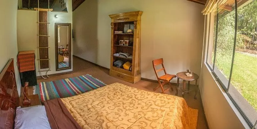 Yakumama Hostel Y Restaurant