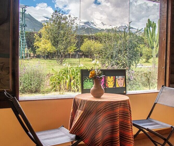 Yakumama Hostel Y Restaurant