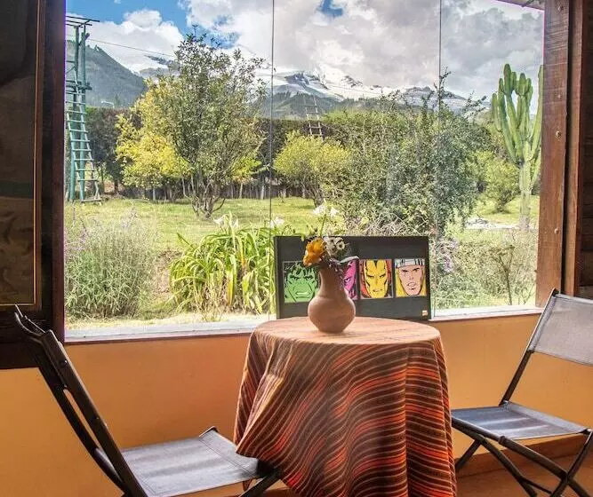 Yakumama Hostel Y Restaurant