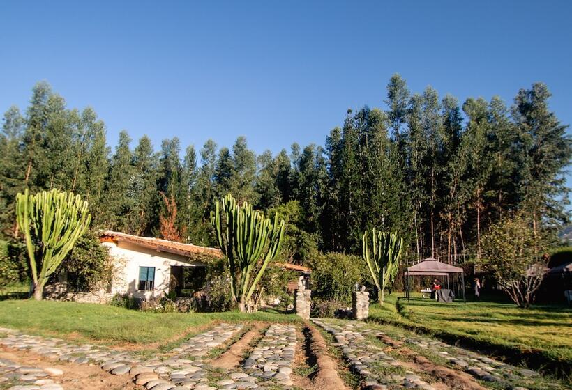 Yakumama Hostel Y Restaurant