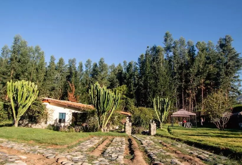 Yakumama Hostel Y Restaurant