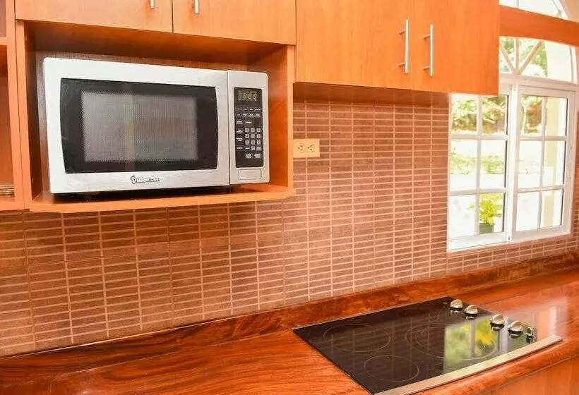 تختخواب و صبحانه Uyuca Vista Family Villa