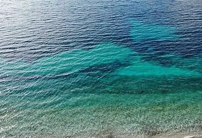 تختخواب و صبحانه Zahos