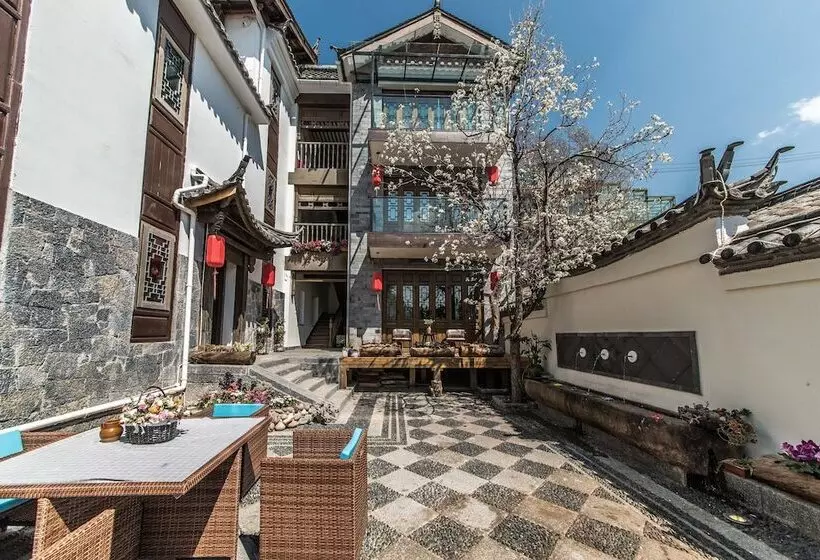 Floral Hotel Yun Xi Lijiang