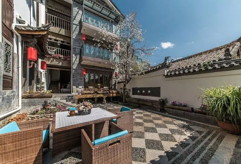 Floral Hotel Yun Xi Lijiang