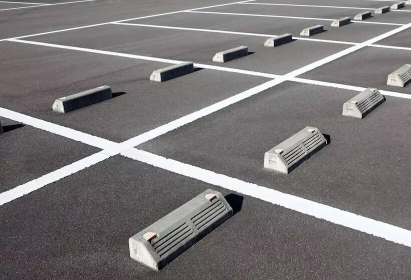 Funabashi Grand Sauna And Capsule Hotel   Caters To Men