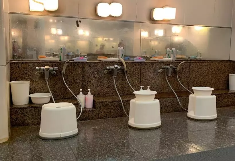 Funabashi Grand Sauna And Capsule Hotel   Caters To Men