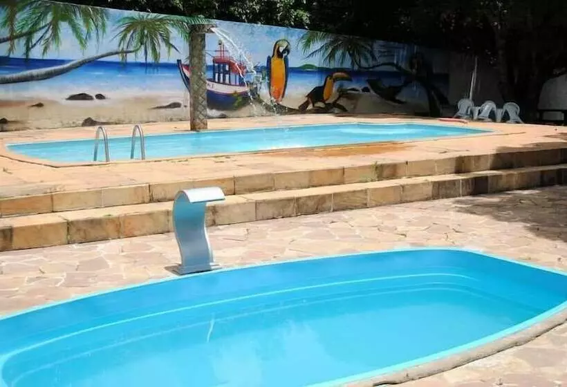 簡易ホテル Rancho Moreira Pousada E Restaurante