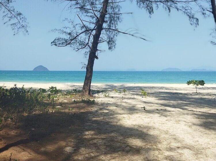 فندق Andaman Peace Resort