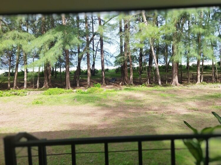 فندق Andaman Peace Resort