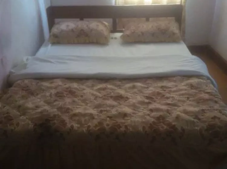 هتل Basil Guest Rooms