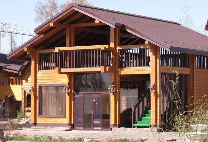 Hotelli Berejki Hall