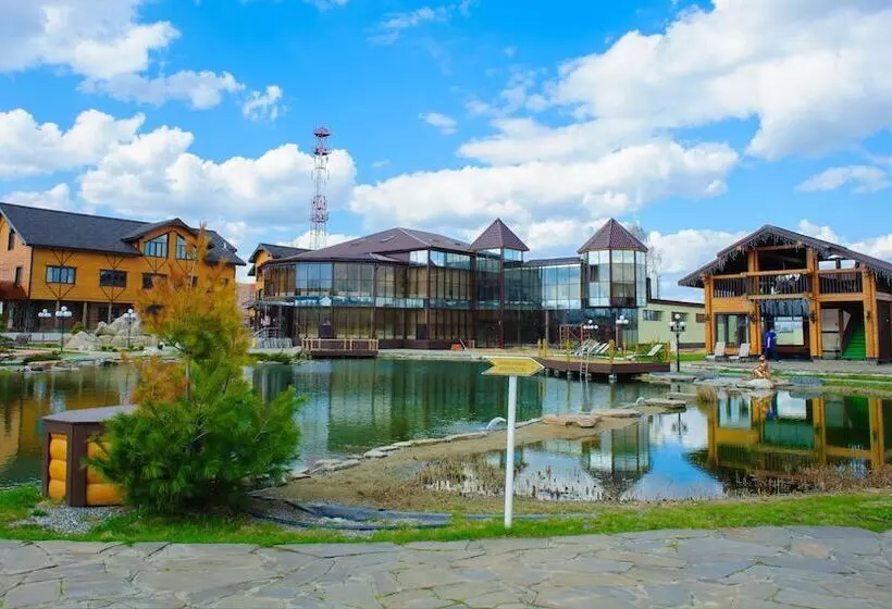 Hotelli Berejki Hall