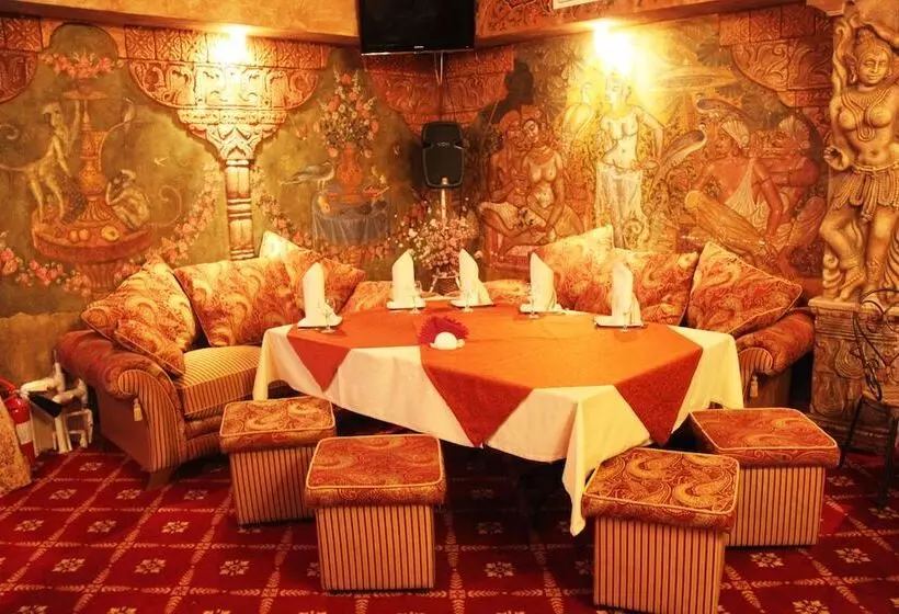 Hotelli Berejki Hall