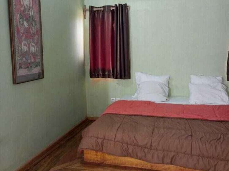 هتل Bien Sûr Hôtel