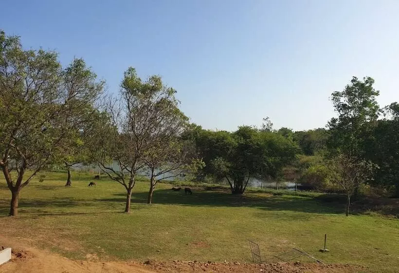 Hotelli Grand Villa Kalametiya