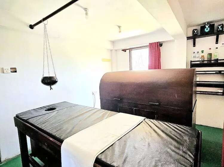 Hotelli Grand Villa Kalametiya