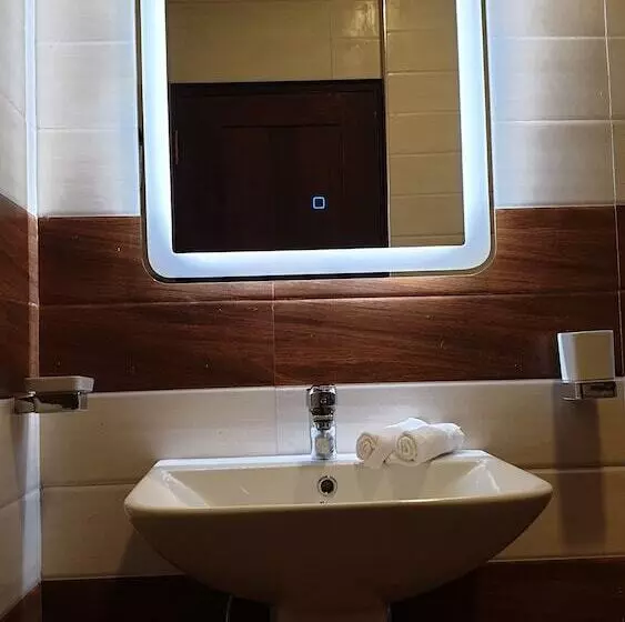 Hotelli Grand Villa Kalametiya