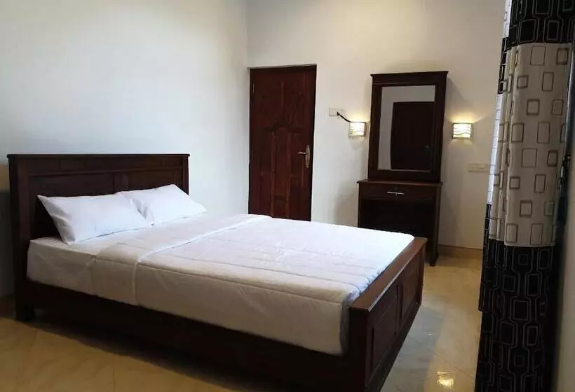 Hotelli Grand Villa Kalametiya