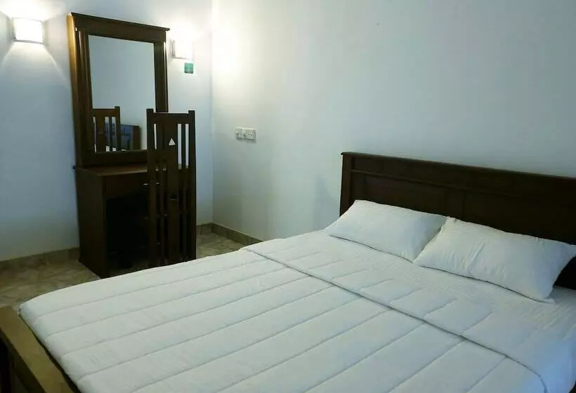 Hotelli Grand Villa Kalametiya