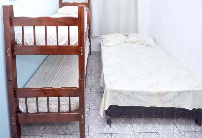 ホテル Hostel Suarão