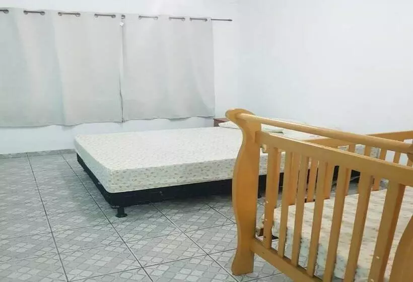 ホテル Hostel Suarão