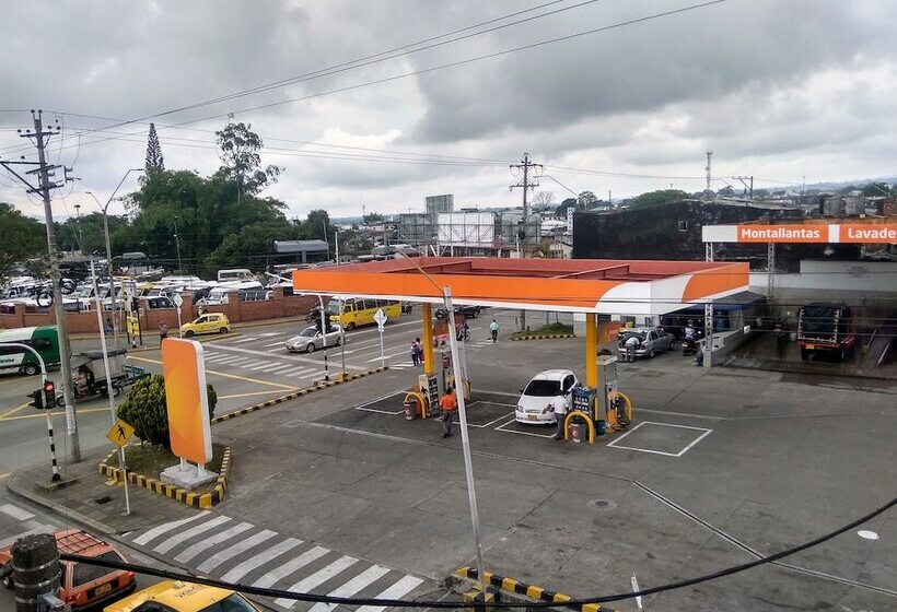 Отель La Estacion