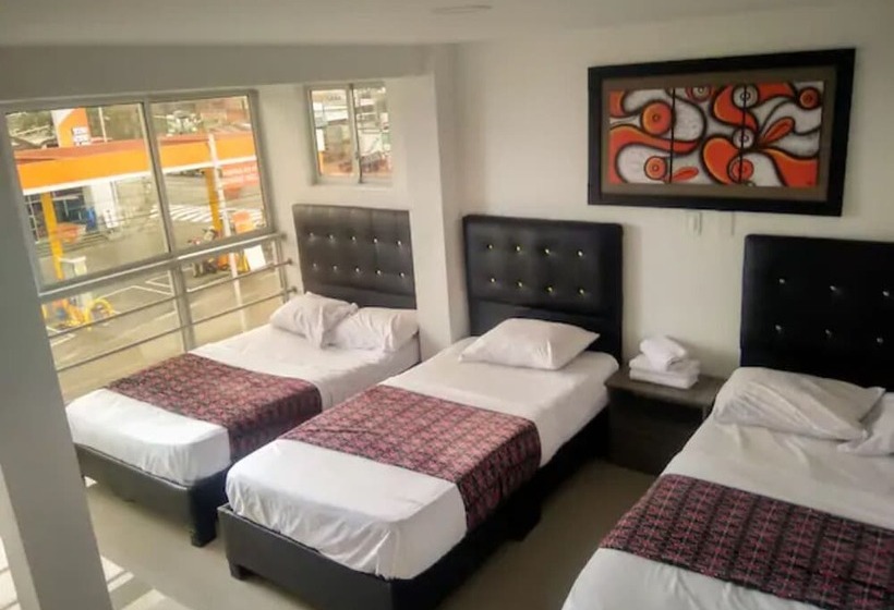 Отель La Estacion