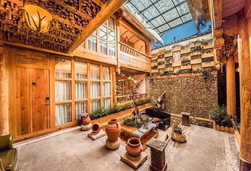 Hotelli Lijiang Yongshe Inn