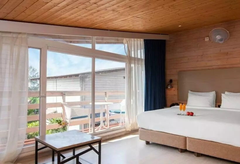 Hotelli Living Room Beach Resort