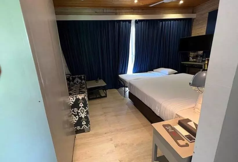 Hotelli Living Room Beach Resort