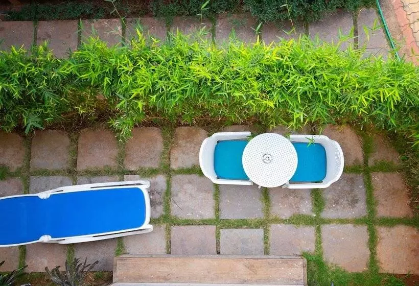 Hotelli Living Room Beach Resort