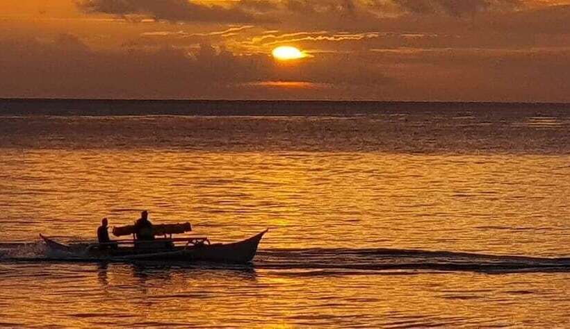 Hotelli Mt. Bagarabon Beach And Mountain Resort