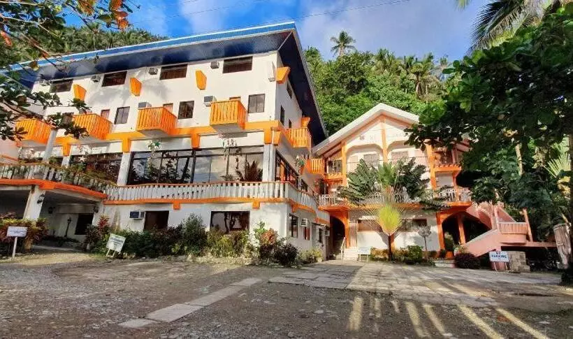 هتل Mt. Bagarabon Beach And Mountain Resort