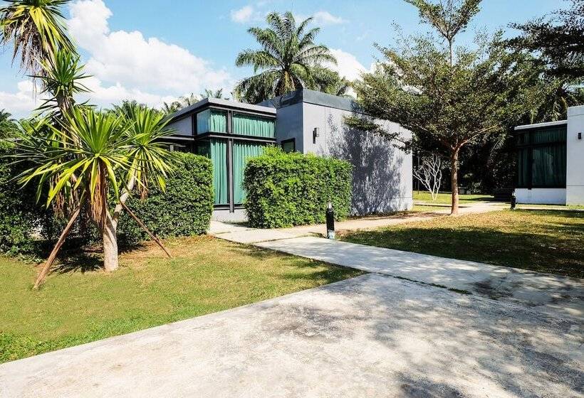 בית מלון כפרי Oyo Bulan Anda Baba Resort