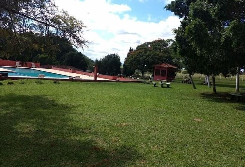 ホテル Pousada H Sarapuí