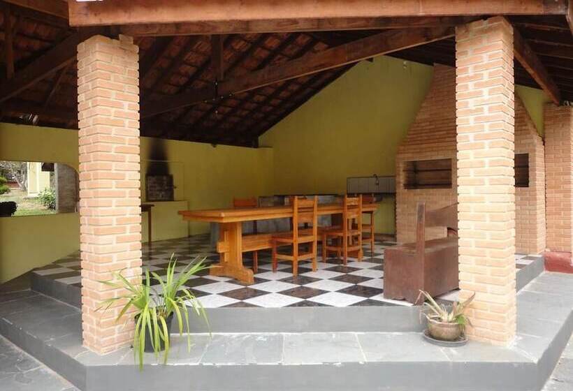 ホテル Pousada H Sarapuí